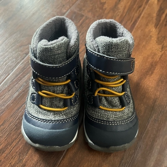 See Kai Run- casual boots-NWOT-size 5 - Picture 2 of 9